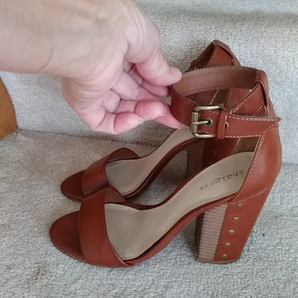 Indigo Rd. Irimagen-R Block Studded Heel 7M Brown - Picture 8 of 16